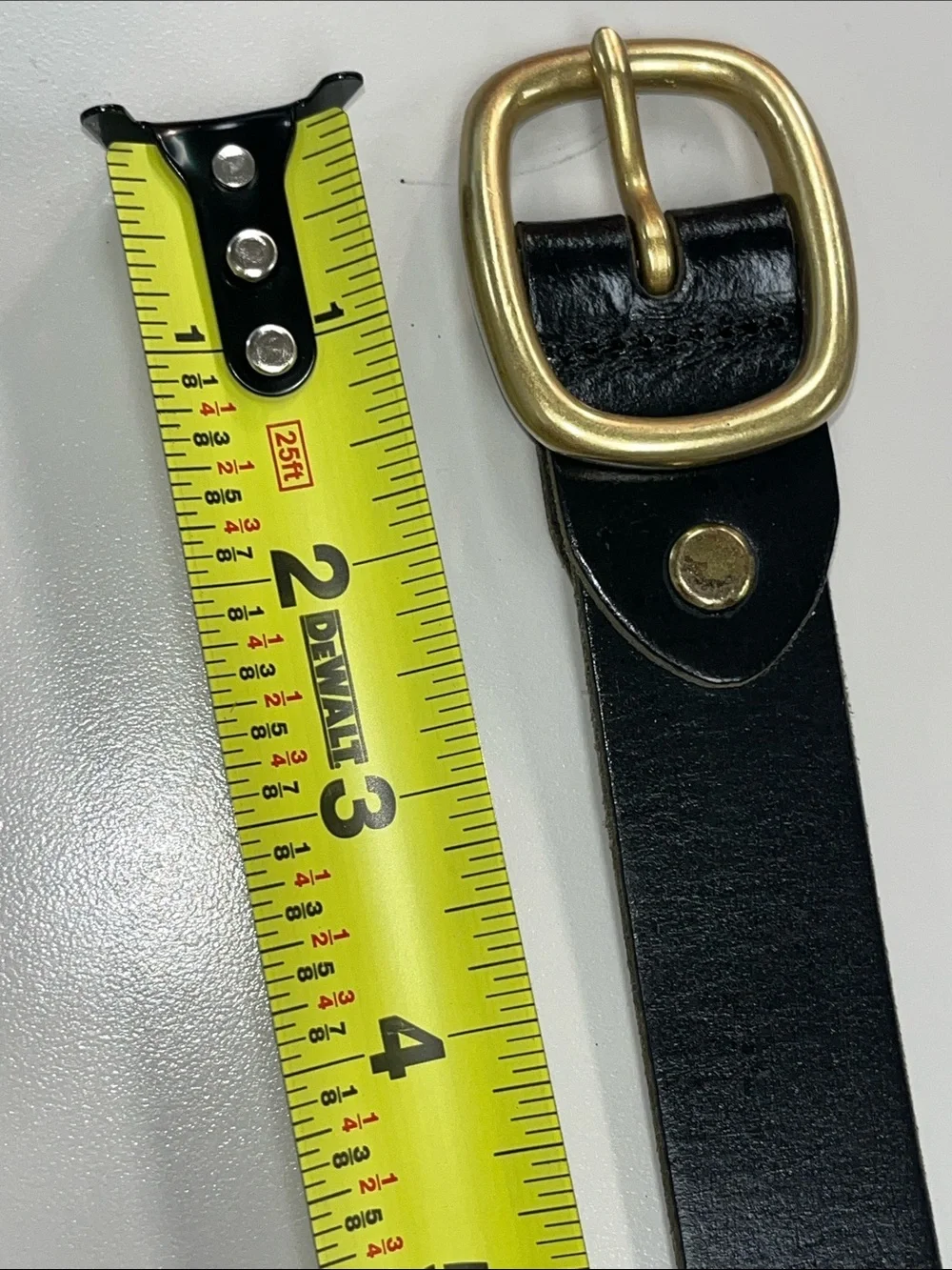 Source Unknown Black Leather Belt with Brass-Tone Buckle